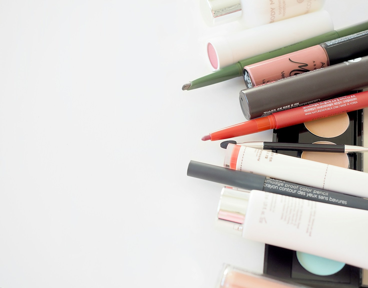 How to Match Your Makeup with Your Style